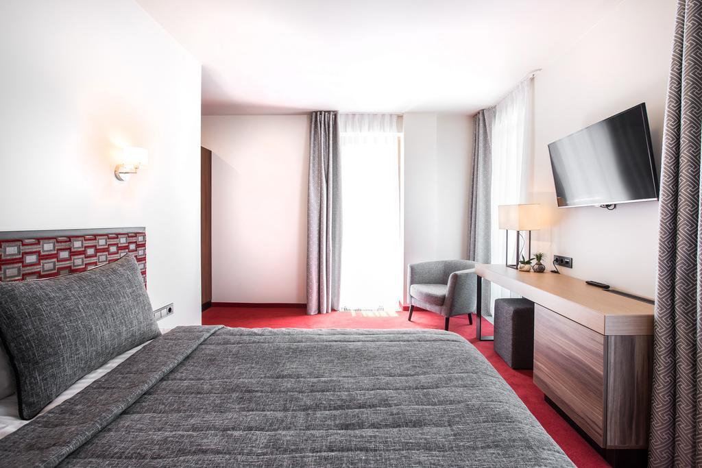 Viesbutis Simpatija Hotell Druskininkai Exteriör bild
